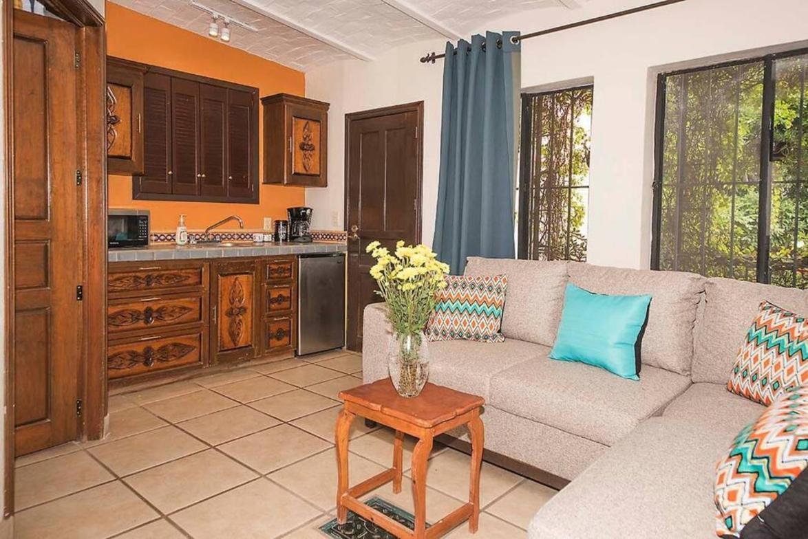 Enjoy Ac In The Queen'S Suite At Inn Ajijic Esterno foto